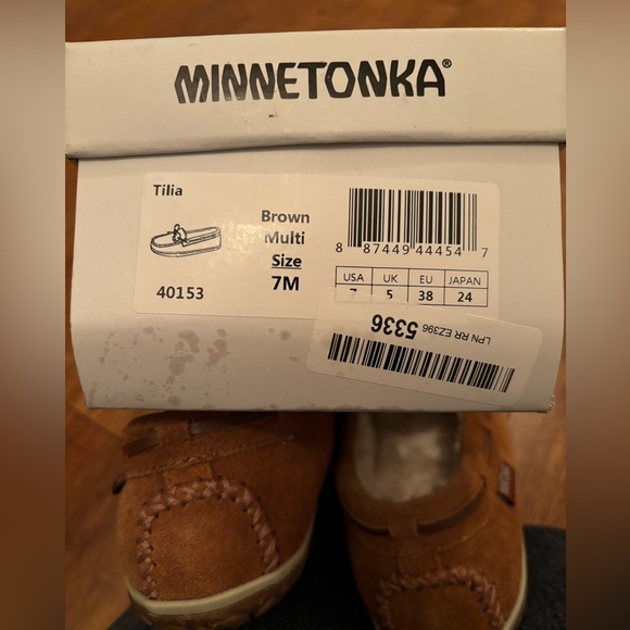 Minnetonka Moccasin Slippers - Picture 4 of 4